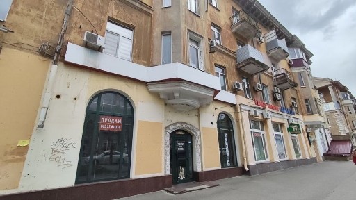 Оренда 107 м² червона лінія Робоча під салон/офіс/клініку