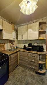 Продам 3-комн. квартиру в центре на Сталеваров
