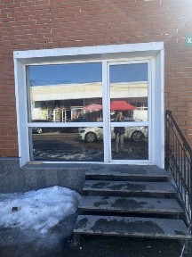 Здаєм приміщення в районі Сенного ринку навпроти мʼясного павильону 70