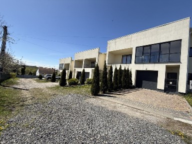 Продаж котеджу в с. Милятичі 17км до Львову