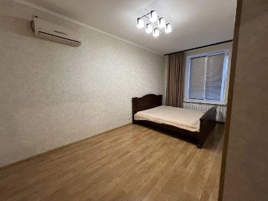 Продаж 2-кімнатної квартири 49 м², Раїси Кириченко вул.