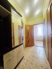 Оренда 1к сталінки з колонкою пр. Мануйлівський