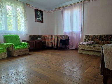 Продається будинок з ділянкою в с. Липівка (Івано-Франківська область)