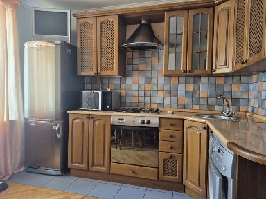 Довготривала оренда 3х кімн квартира