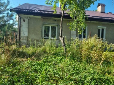 Продаж квартири з подвірям.