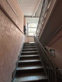 Продам 2-комнатную квартиру в центре на ул. Староказацкой (парк Глобы)