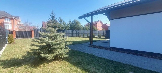 Будинок з ремонтом, Нові Петрівці