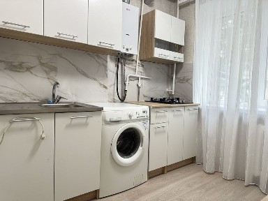 Продам 1 комн кв р-н «Нивы», Лукьяненка.