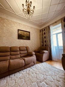 Продам 3 кв сталинка 1 мин м. Левада