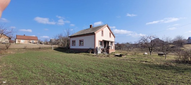 Продам цегляний будинок в Бабині