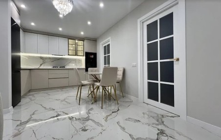 Продаж 2к квартири 58 кв. м на вул. Смакули