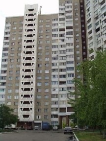 Продам без комісії 3-кімнатну квартиру вул. А. Заболотного 106