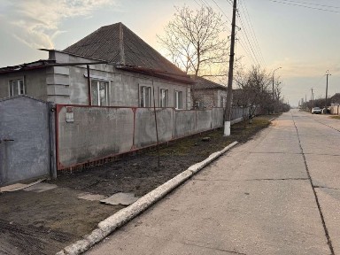 Продається затишний будинок у Прилуках - вулиця Берегова (Кустівці)