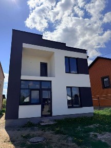 Продаж двоповерхового будинку в 5-ти хвилинах від міста