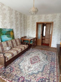 Сдам 3 комнатную квартиру Королева угол Вильемса