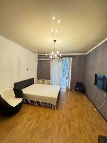 Продам простору 2-кімнатну квартиру в центрі Одеси, Сталінка