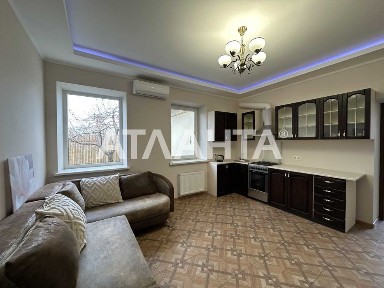 Продам часть дома с Ремонтом на 2 сотках. АГВ Место для авто Черемушки