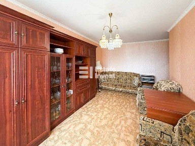 Продам 2 кімн. квартиру на Салтівці по вул. Світла, 19