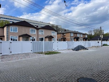 Продам просторную квартиру на Правом берегу (е-оселя)