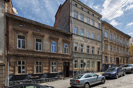 Продаж 1/2 будинку вул. Шумлянських 15