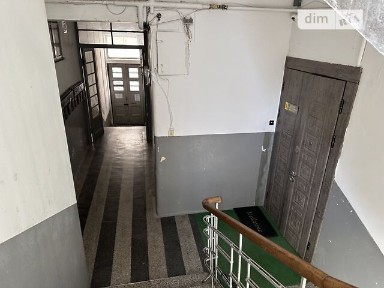 Продаж офісного приміщення 103 кв. м. на 1 поверсі на вул. Богомольця Олександра академіка, чотириповерхова будівля • ID 26997596