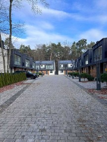 Продаж котеджу у Брюховичах 130 м² + горище 45 м² у закритому котеджному містечку GreenL Поруч сосновий ліс, тиша, свіже повітря.