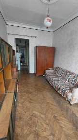 Продаж 3 кімнатної Сталінки ЦЕНТР ( Євідновлення )