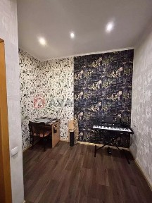 Продам 3 кімн. квартиру, цегла, середній поверх з ремонтом 46 000$
