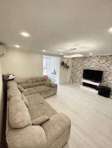 Продам 3-ком. кв. в Новострое на Левом берегу, 3мкрн