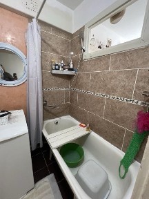 Продам 2 кімнатну квартиру по вулиці Крошенська