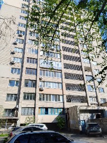 Киев, Валерия Лобановского просп., 37