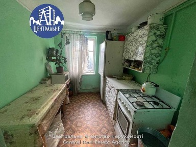 Продається будинок старої побудови із ділянкою 10 сотих