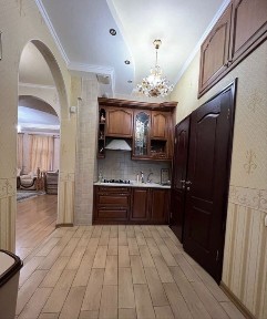 Дом на Холодной горе. Метро. 153 м2. 6 соток. 2010г постройки. Старт-137999$