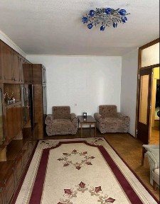 3 комн. квартира Роганский можно на месяц