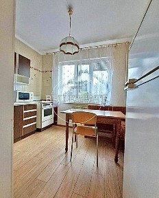 Продаж 2к квартири Харківська 3й поверх 72 м кв Ваучер Програми