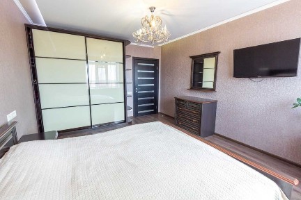 Продаж дворівневої 3 ком квартири 130 м2 в ЖК Петрівський квартал