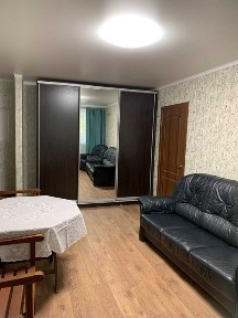 44 (2509код55)2-кімнатна квартира навпроти парку Марка Твена, на вулиці Терешкової/Варненська. Капітальний ремонт, меблі, побутова техніка