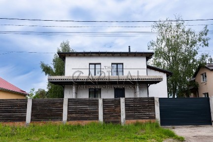 Продаж будинку Бровари з власною ділянкою
