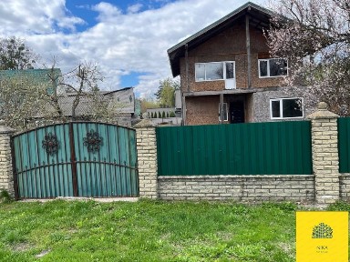 Продається недобудований будинок