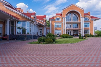 Продажа элитного дома 2500 кв. м, 1 га, с. Гореничи, Киево-Святош. р-н