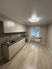 Продаж, 1-но кімнатна, Центр, Конконрд