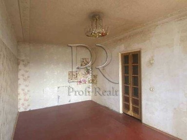 Киев, Приречная ул., 5