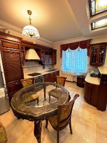 Елітна квартира в новобудові поряд з парком