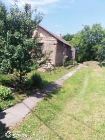 Продаж будинку біля міста