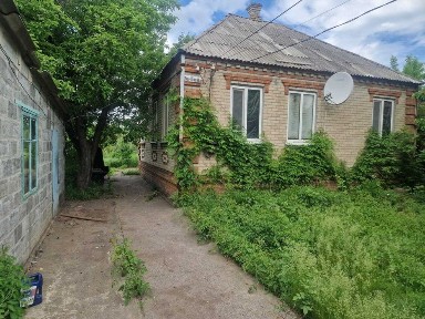 Дом район Химик.