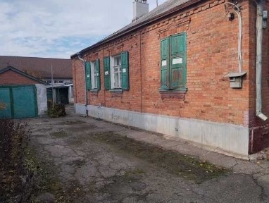 Целый дом с участком продажа