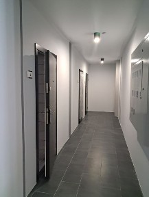 Продаж квартири з документами на Берковцах. Можно заходити на ремонт!