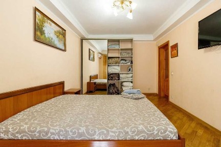 КВАРТИРА 2к на тиждень, подобово на сутки Оболонь, 1 поверх! ЗНИЖКИ!