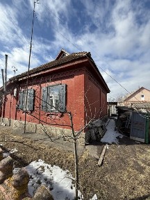 Дублянщина, поруч з 22-ю школою, окремий добротний буд, з комунікаціям