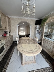 Продам 2-поверховий будинок